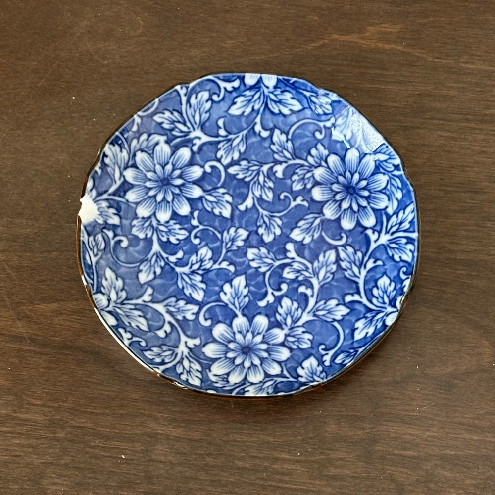 Vintage Japanese‎ Blue White Floral Porcelain Plate Arita Style Signed
Small